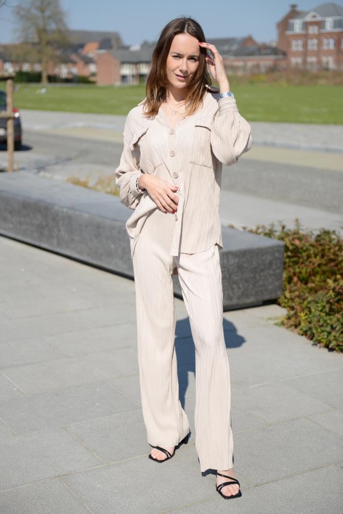 Ensemble Ensemble Devo beige