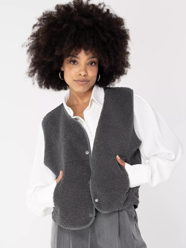 Acheter en ligne Gilets Gilet Ebba gris foncé Gilets Gilet Ebba gris foncé